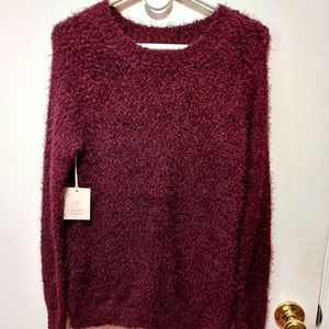 NWT. LAUREN CONRAD MAROON SWEATER. XS. Boucle